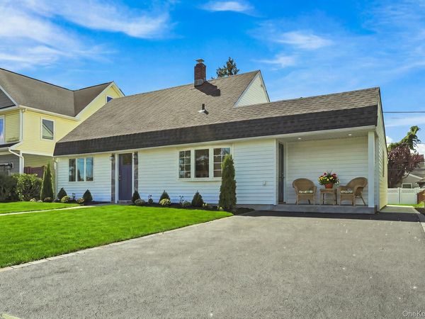 26 Birch Lane , Levittown, NY 11756