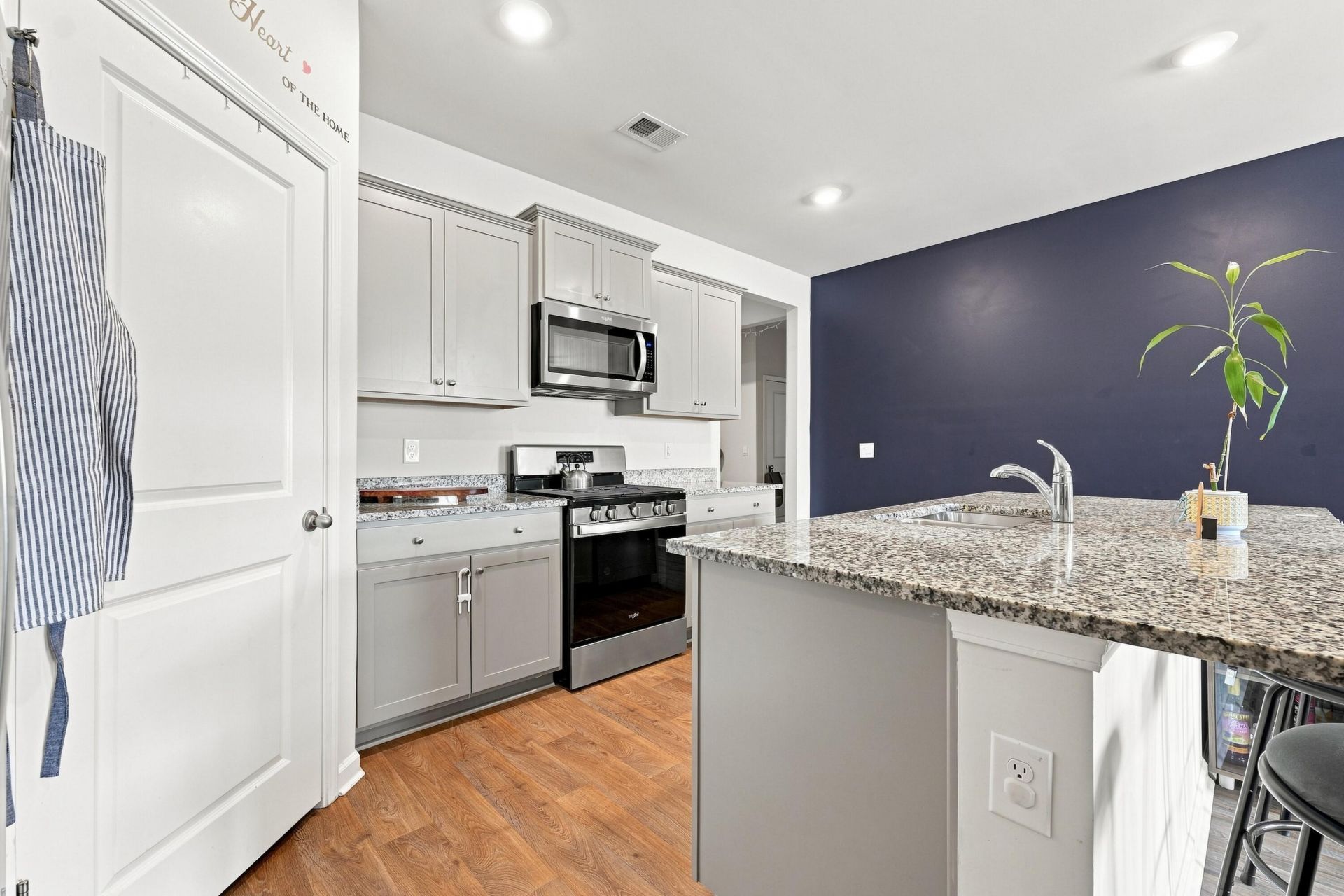 411 Cedarview Road Photo 4