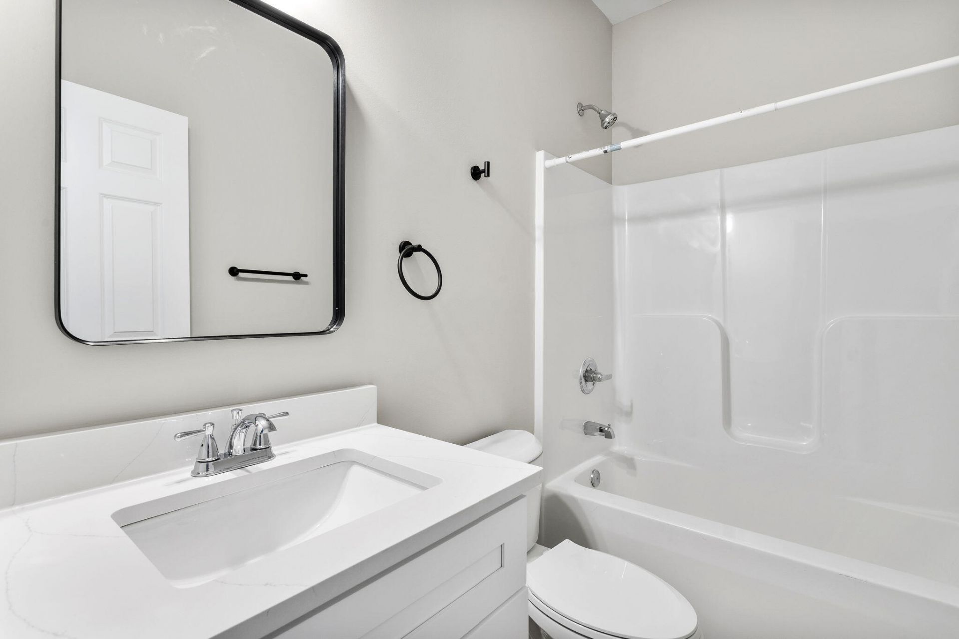 2028 Arbutus Avenue Photo 21