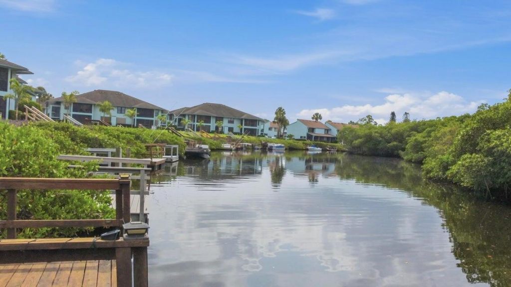 950 S Kanner Highway, Unit D5, Stuart, FL 34994 Photo