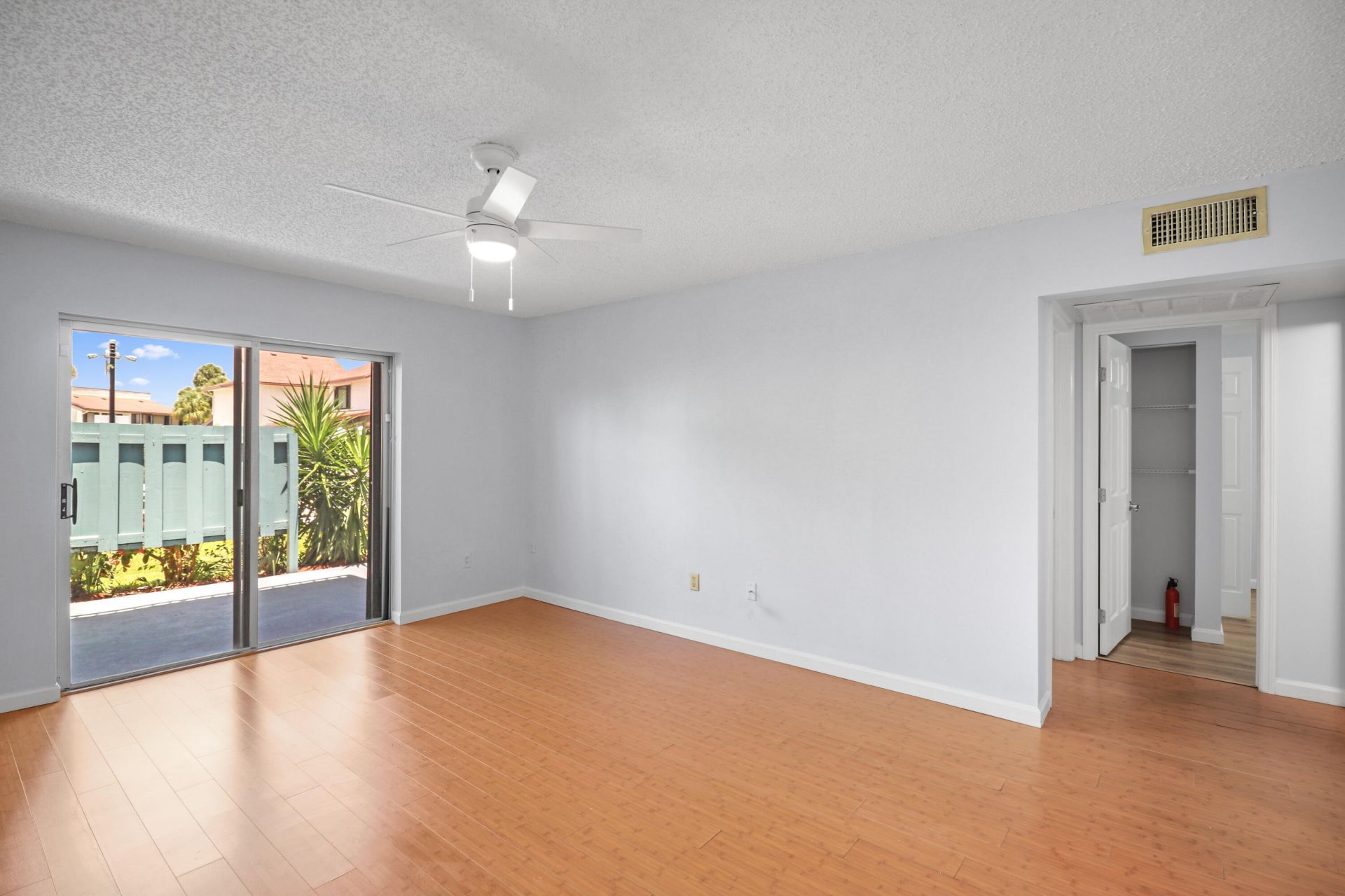 950 S Kanner Highway, Unit D5, Stuart, FL 34994 Photo