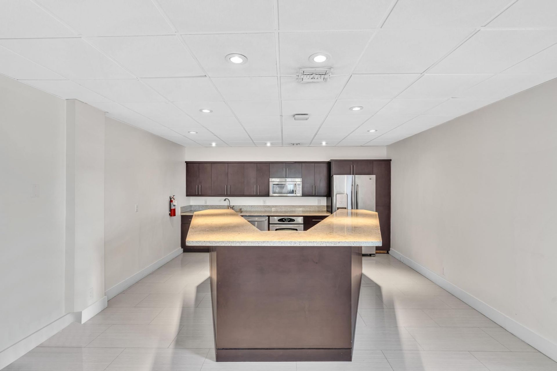 3015 N Ocean Boulevard, Unit 16K, Fort Lauderdale, FL 33308 Photo