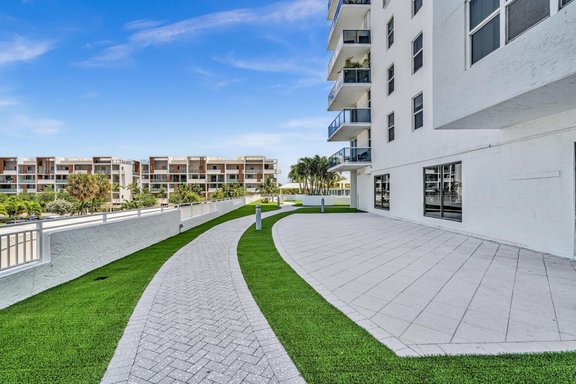 3015 N Ocean Boulevard, Unit 16K, Fort Lauderdale, FL 33308 Photo