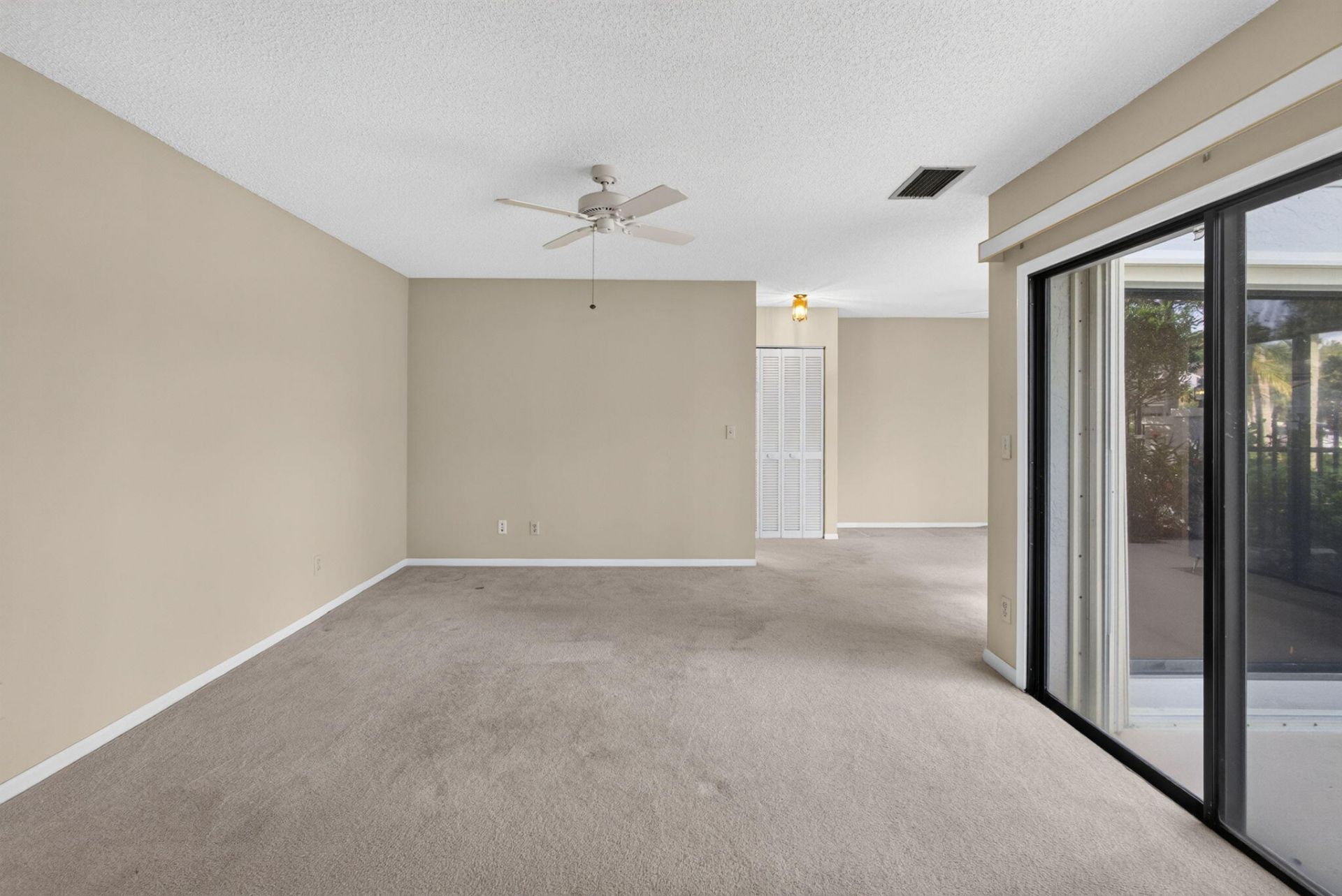 350 Prestwick Circle, Unit 2, Palm Beach Gardens, FL 33418 Photo
