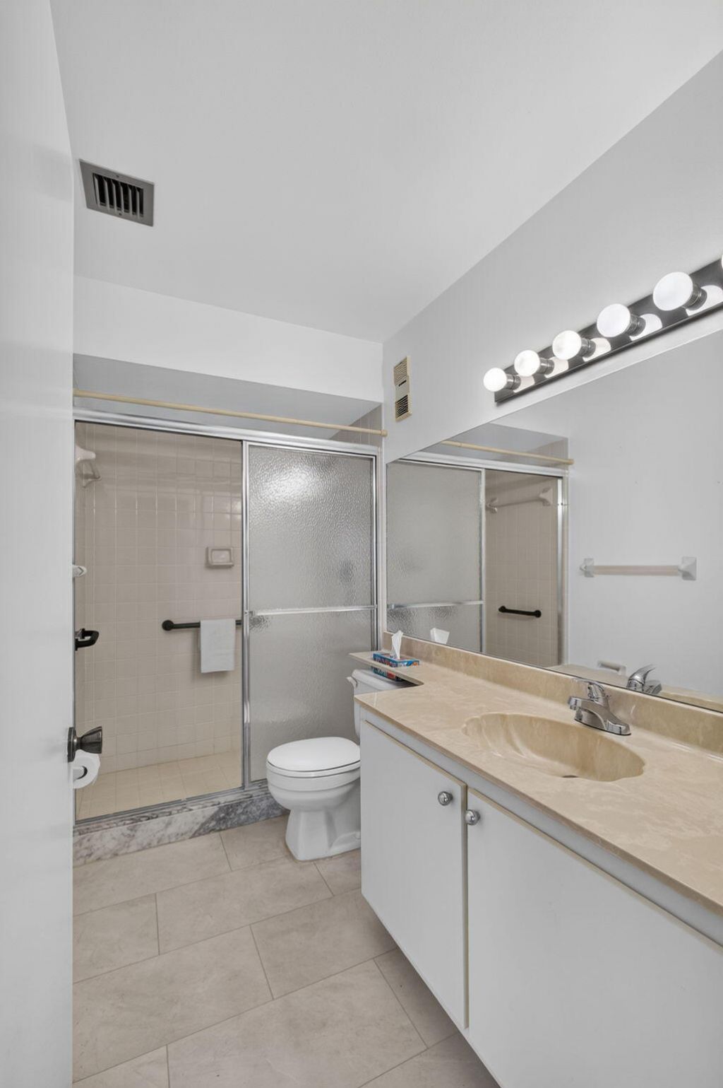350 Prestwick Circle, Unit 2, Palm Beach Gardens, FL 33418 Photo