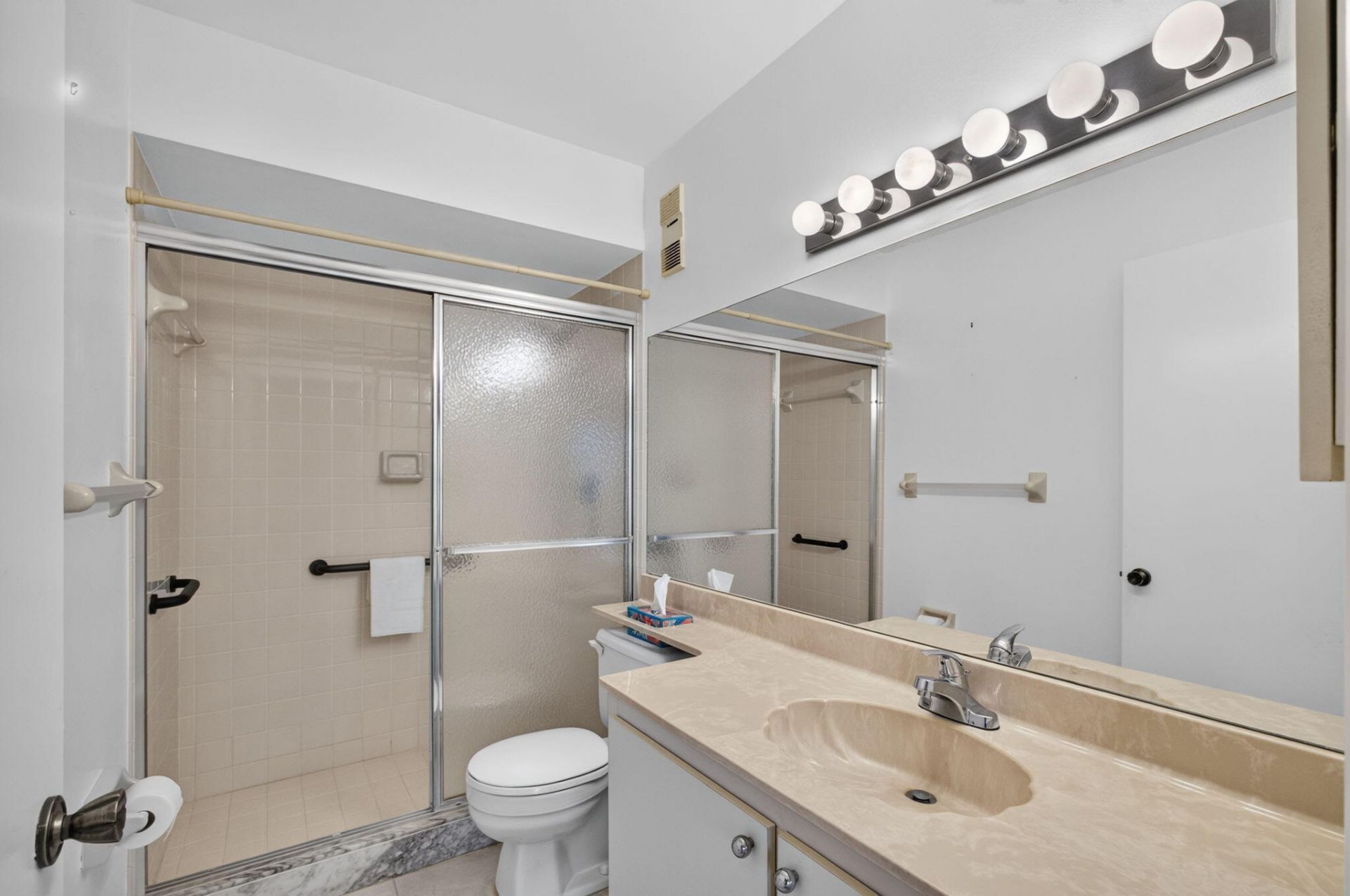 350 Prestwick Circle, Unit 2, Palm Beach Gardens, FL 33418 Photo