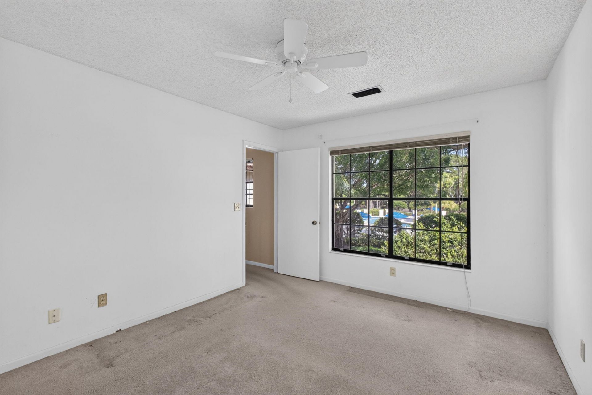350 Prestwick Circle, Unit 2, Palm Beach Gardens, FL 33418 Photo