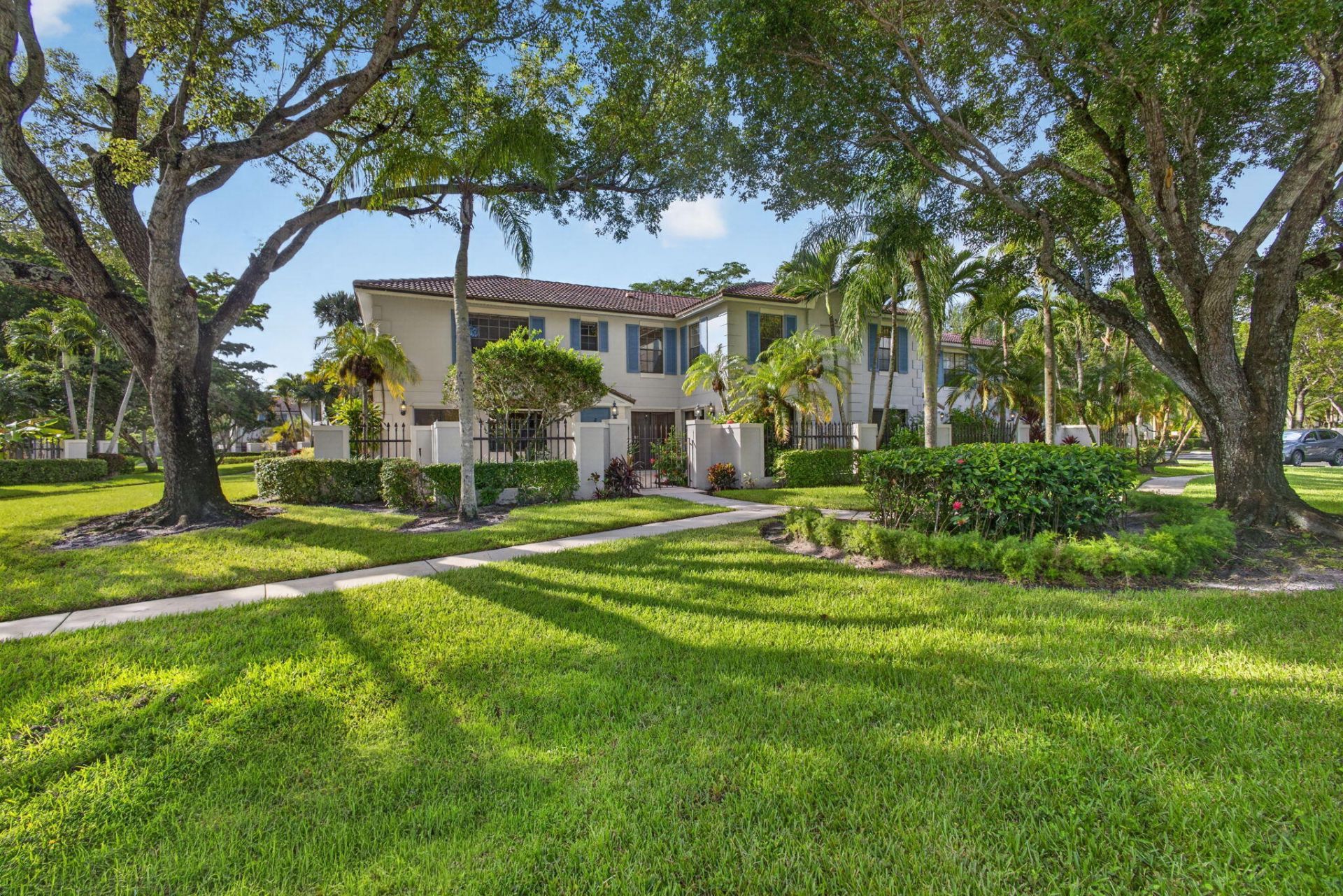 350 Prestwick Circle, Unit 2, Palm Beach Gardens, FL 33418 Photo