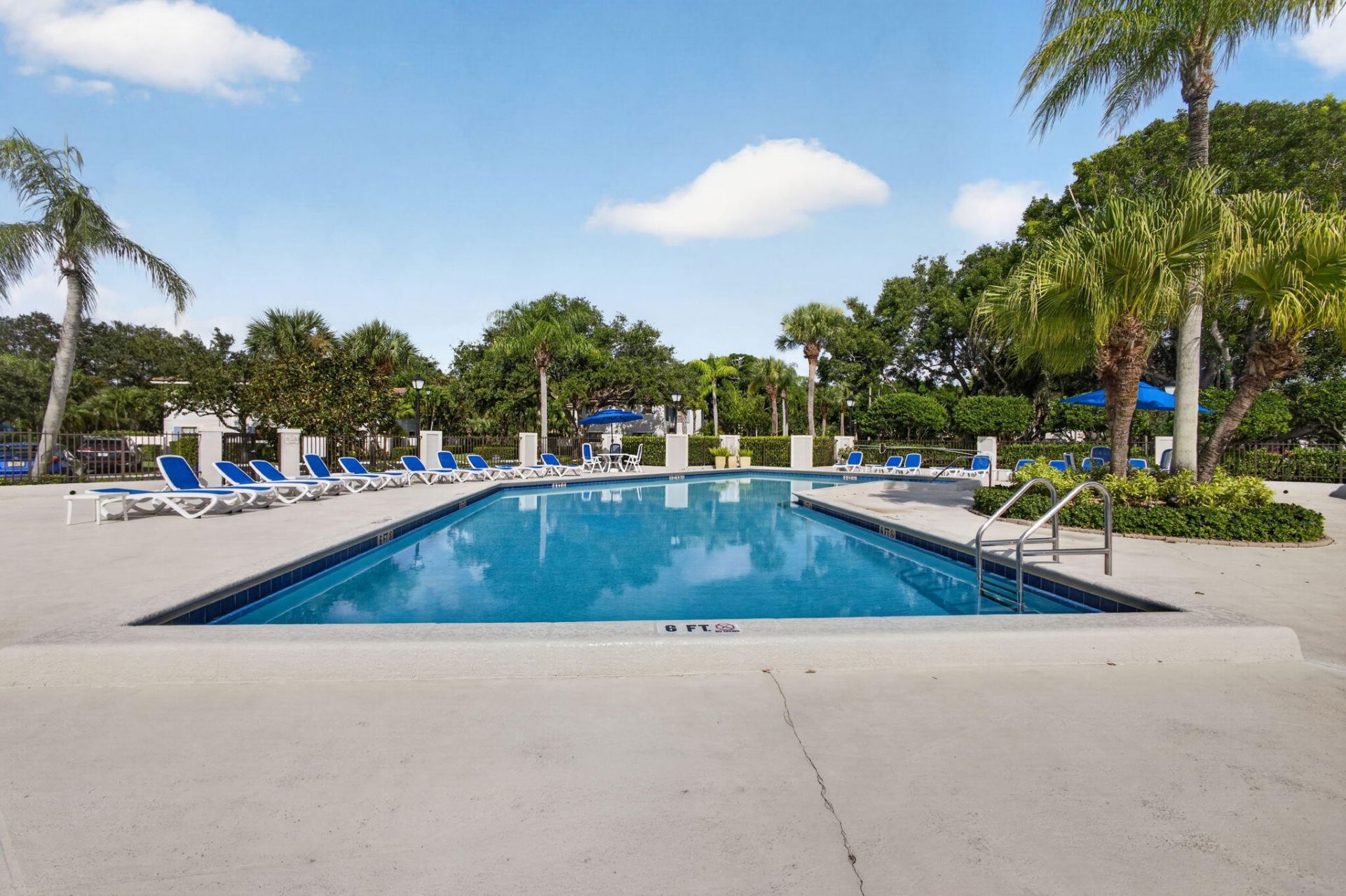 350 Prestwick Circle, Unit 2, Palm Beach Gardens, FL 33418 Photo
