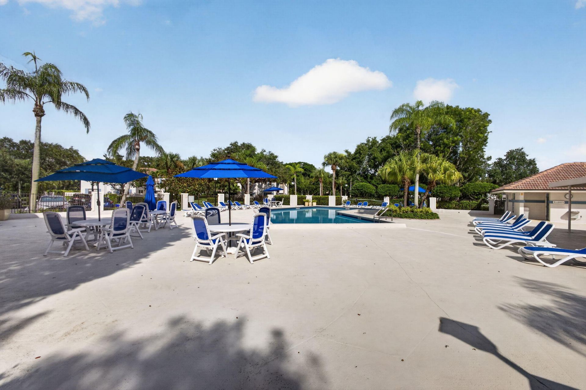 350 Prestwick Circle, Unit 2, Palm Beach Gardens, FL 33418 Photo