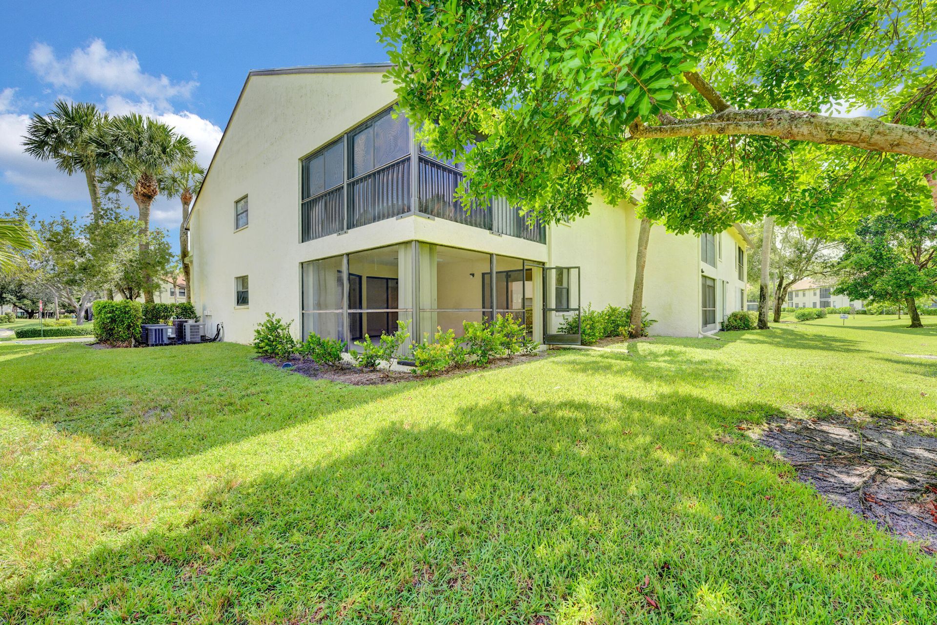 3359 Lucerne Park Drive, Greenacres, FL 33467 Photo
