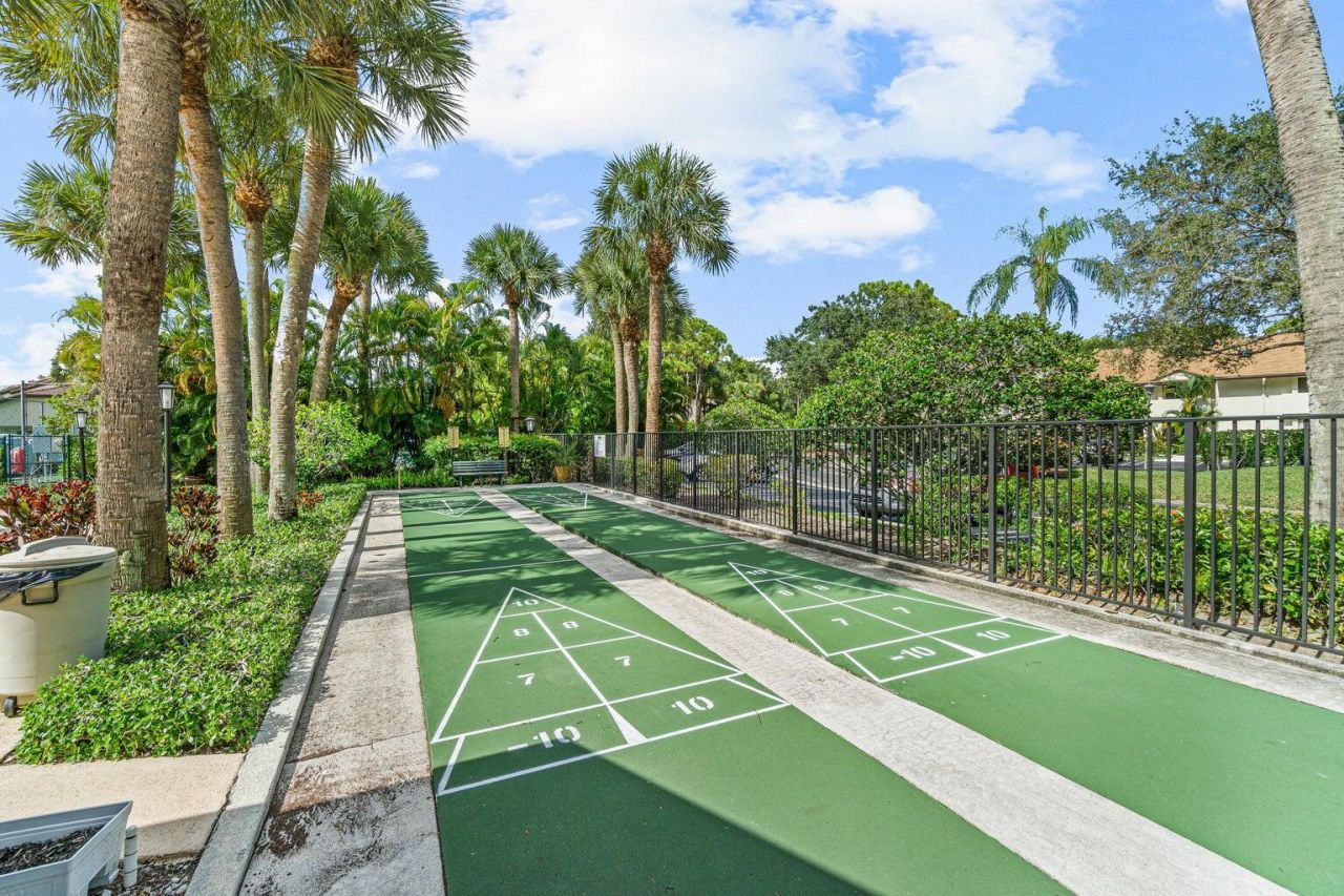 3359 Lucerne Park Drive, Greenacres, FL 33467 Photo