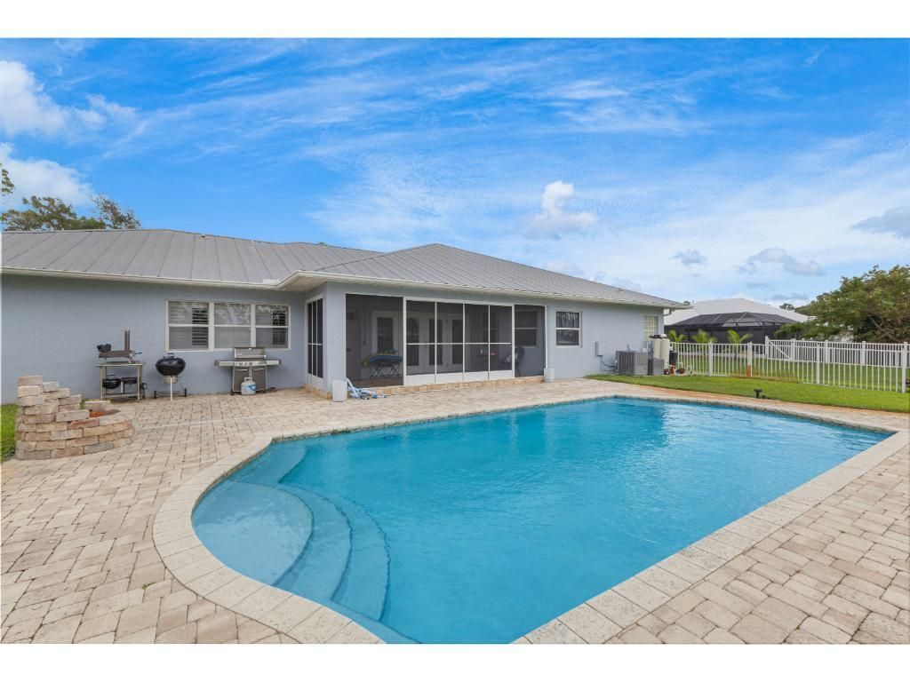 10611 Pine Needle Drive, Fort Pierce, FL 34945 Photo