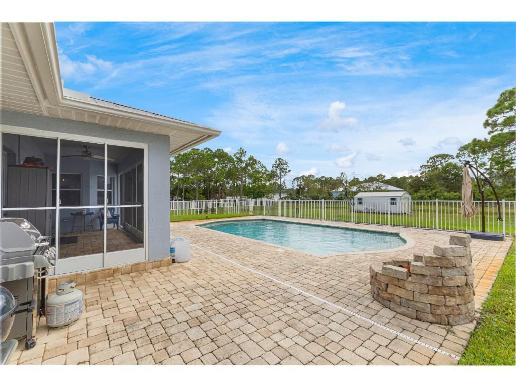 10611 Pine Needle Drive, Fort Pierce, FL 34945 Photo