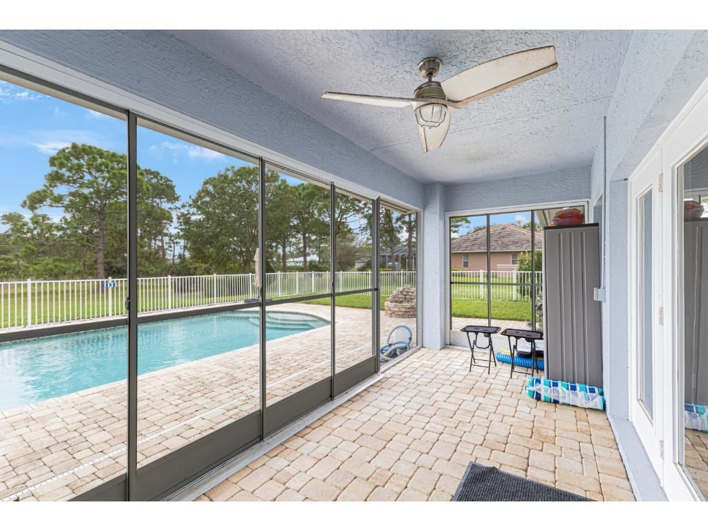 10611 Pine Needle Drive, Fort Pierce, FL 34945 Photo
