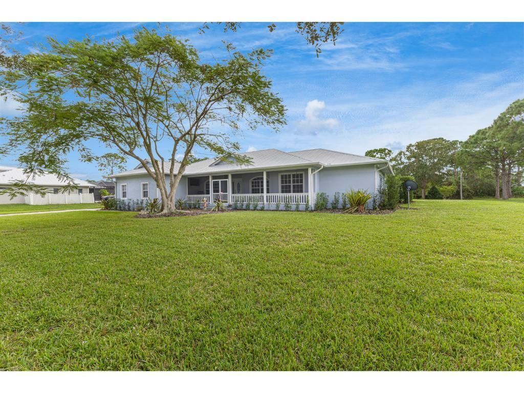 10611 Pine Needle Drive, Fort Pierce, FL 34945 Photo