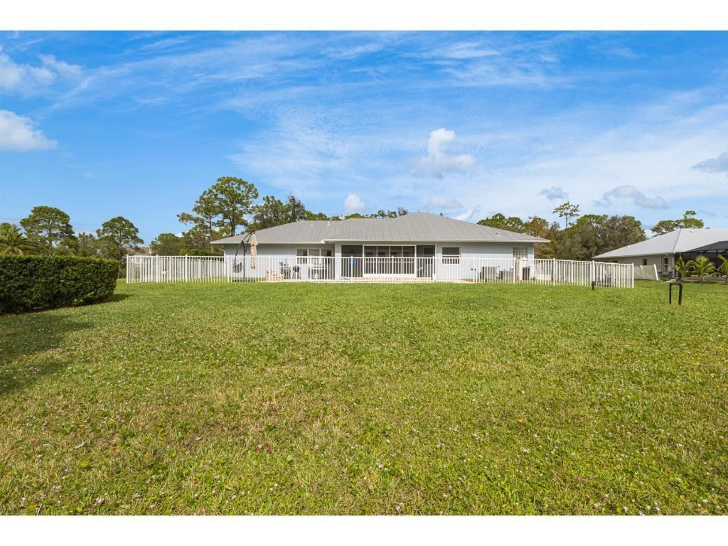 10611 Pine Needle Drive, Fort Pierce, FL 34945 Photo