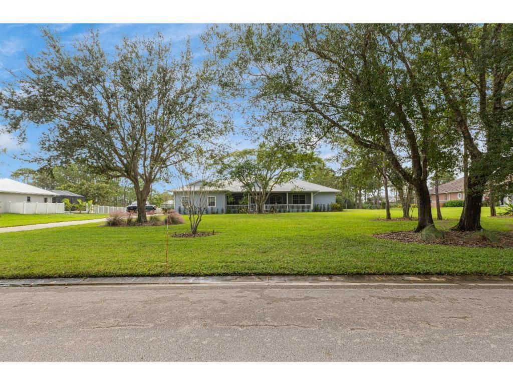 10611 Pine Needle Drive, Fort Pierce, FL 34945 Photo