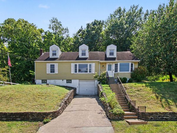 519 Cleveland Avenue, Taylor Mill, KY 41015