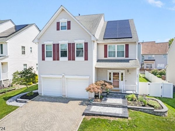 3 Delaney Ct, Bridgewater, NJ 08807
