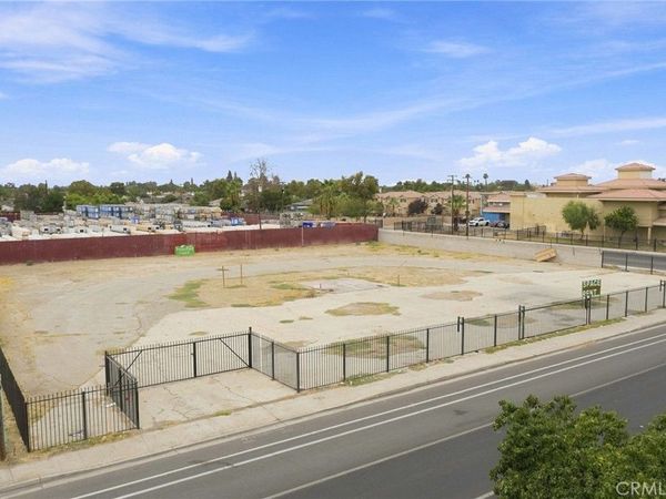 241 Union, Bakersfield, CA 93307