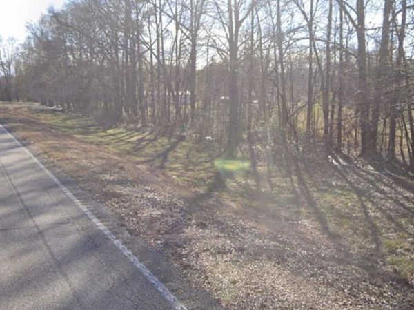 5754 Us-51 , Pickens, MS 39146