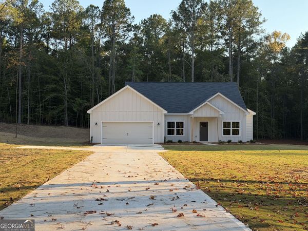 169 Avalee Road, Brooks, GA 30205