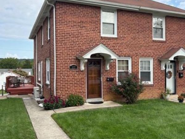 337 W PENNSYLVANIA AVENUE, DOWNINGTOWN, PA 19335