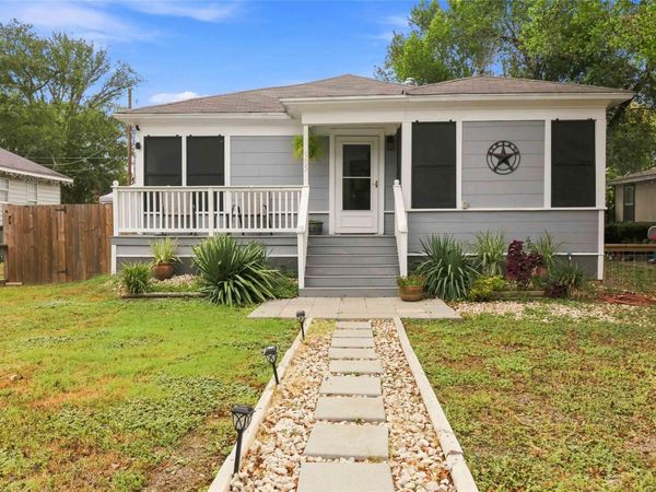 505 Lee ST, Smithville, TX 78957