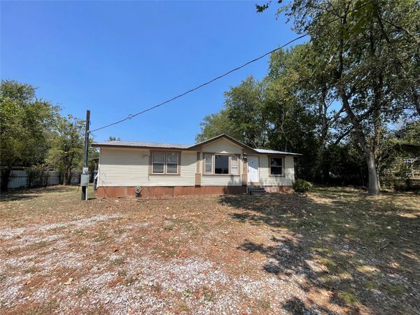 262 Highway 290 E, Elgin, TX 78621