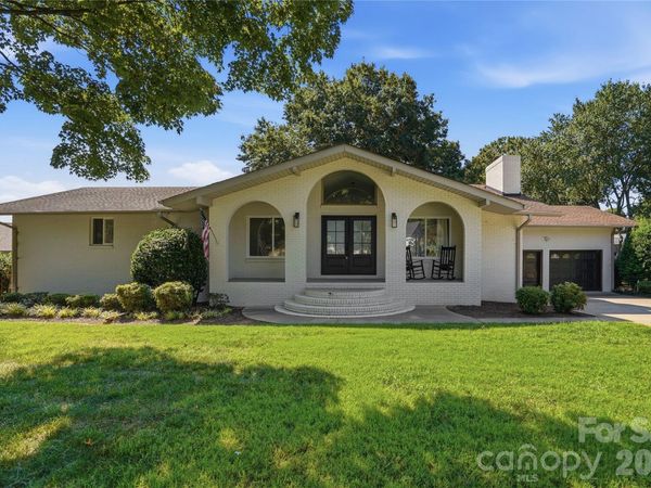 332 Shoreline Loop , Mooresville, NC 28117