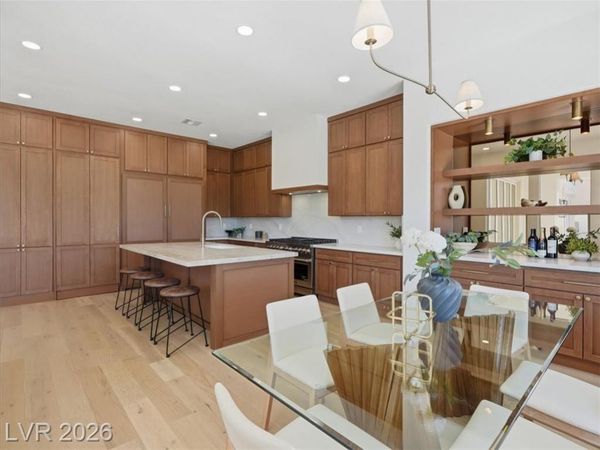 3074 Soft Horizon Way , Las Vegas, NV 89135