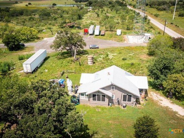 181 Pine Meadow Road, Seguin, TX 78155