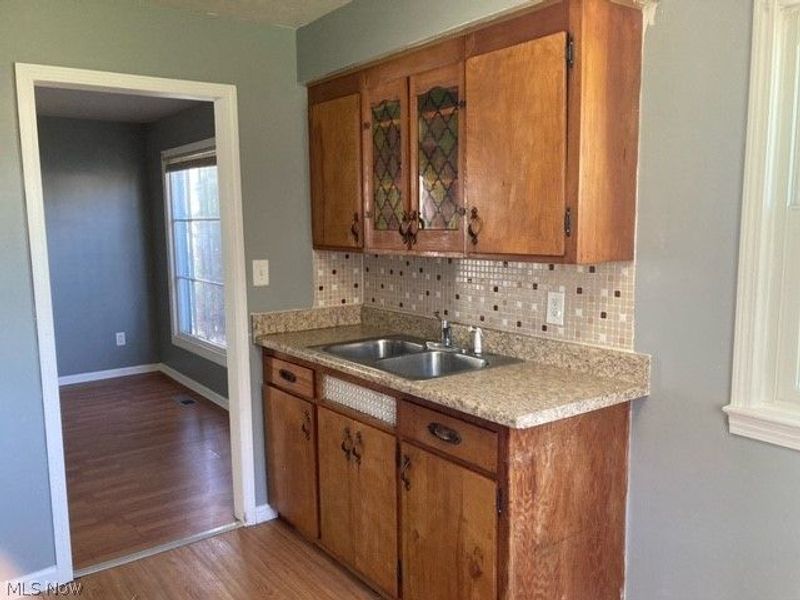 5721 Flowerdale Avenue, Cleveland, OH 44144 Photo 2