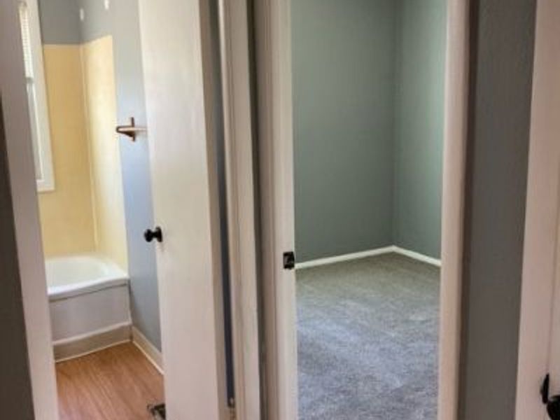 5721 Flowerdale Avenue, Cleveland, OH 44144 Photo 8