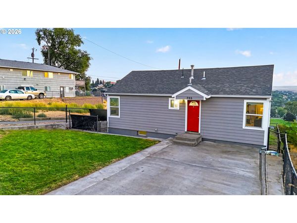 725 SE 6TH ST, Pendleton, OR 97801