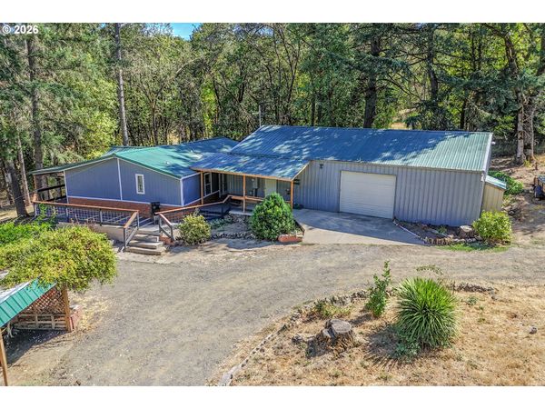 2892 COOS BAY WAGON RD, Roseburg, OR 97471