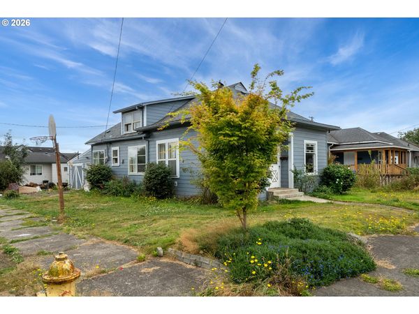 2315 8TH ST, Tillamook, OR 97141
