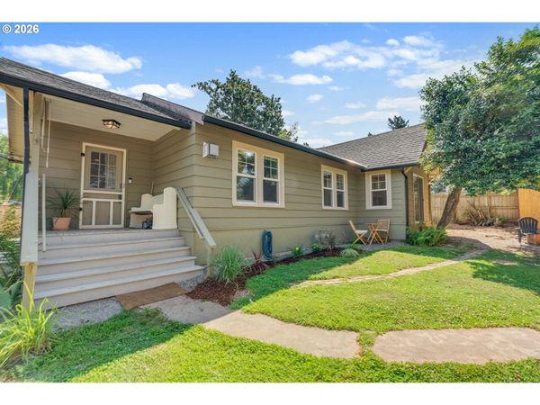8610 SE 28TH AVE, Milwaukie, OR 97222