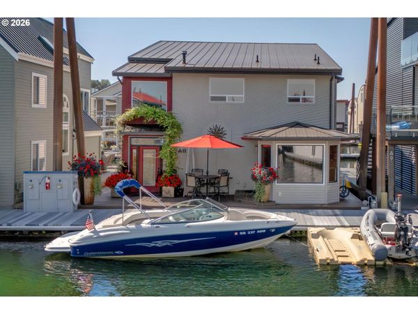 18525 NE MARINE DR, Unit #A08, Portland, OR 97230