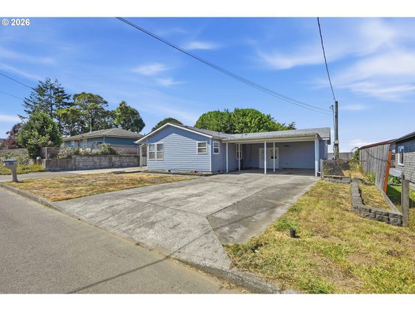 384 N MARPLE ST, Coos Bay, OR 97420