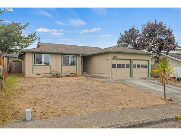2060 HAYES ST, North Bend, OR 97459