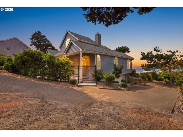 6988 NW PACIFIC COAST HWY, Seal Rock, OR 97376