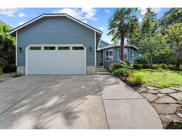 15250 SE VIEW MEADOWS LN, Milwaukie, OR 97267