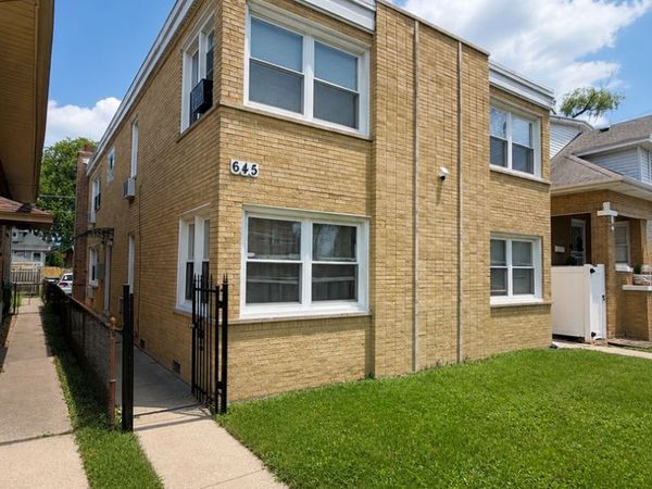 645 23rd Avenue , Bellwood, IL 60104