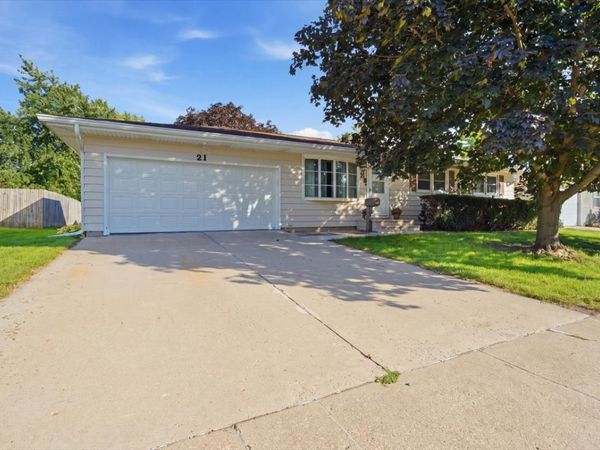 21 Brookwood Drive, Normal, IL 61761