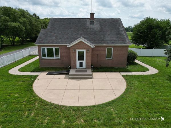 22425 W IL Route 60 Highway , Grayslake, IL 60030