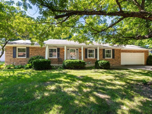 714 Cardinal Court , Geneseo, IL 61254