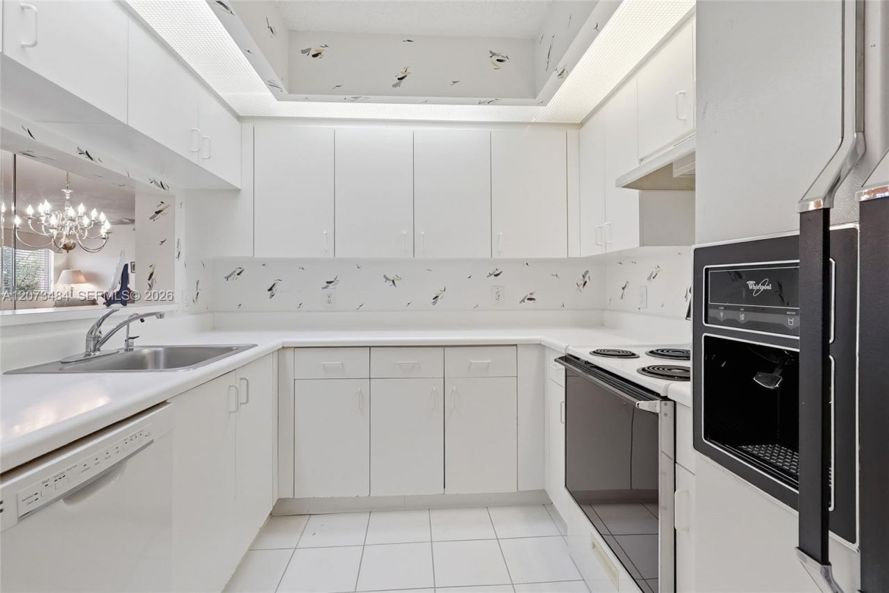 13701 SW 12th St , Unit 311A, Pembroke Pines, FL 33027 Photo