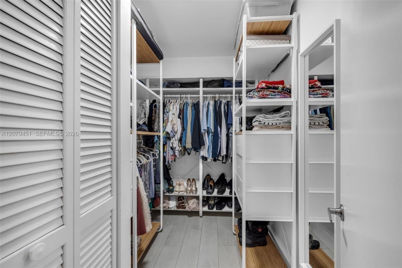 101 Ocean Lane Dr , Unit 1011, Key Biscayne, FL 33149 Photo